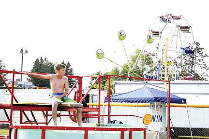 Enthusiastic crowd packs Pioneer Park  for opening night of Oneida County Fair