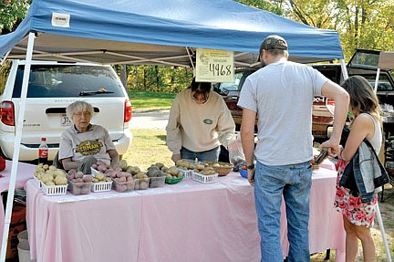 Unfavorable summer weather hurts Hodag Farmers' Market crops