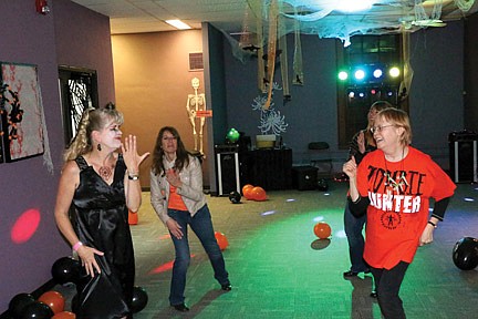 Guests have 'ghoulish' Zombie Prom