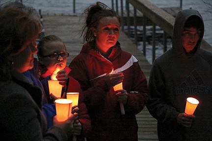 Candlelight vigil held for victims of domestic abuse