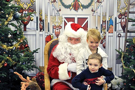 Train displays return for the holidays