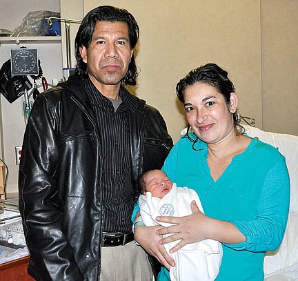 Baby surprises parents on&#8200;Christmas Day