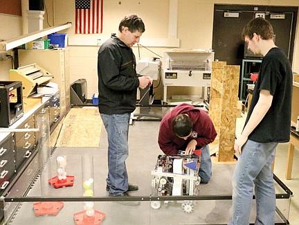 Robo-Hodags fall in Hortonville, won't make it to Milwaukee