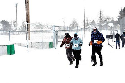 Contestants brave bitter cold to take part in Flannel Face Off