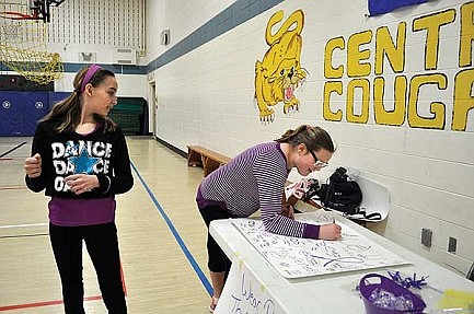 Central Intermediate School recognizes epilepsy awareness with Purple Day