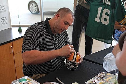 Photos: Packers OL Don Barclay visits Rhinelander