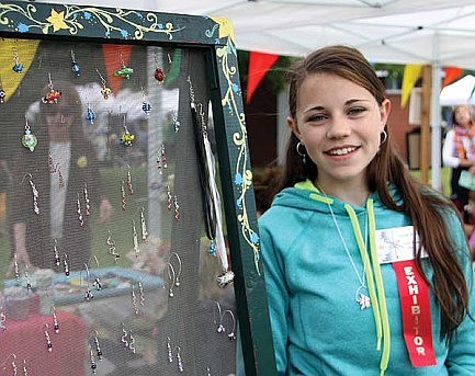 Artarama seeking young artists for July show