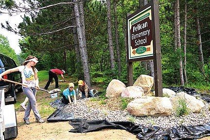 Pelican Elementary School sign landscaped