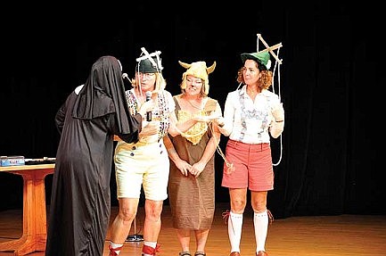Fans sing along to 'The Sound of Music' at Nicolet