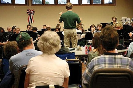 Photo: Summer concerts begin 