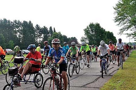 Nearly 300 cyclists wheel away in Three Lakes