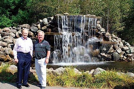 Heck helps club restore fountain