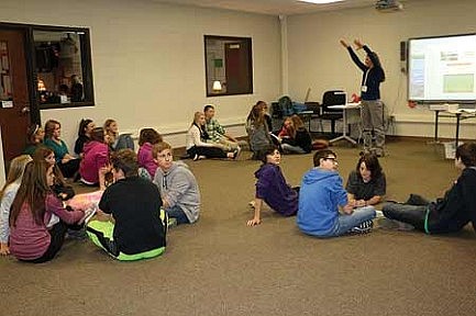 Middle school students learn about science careers 
