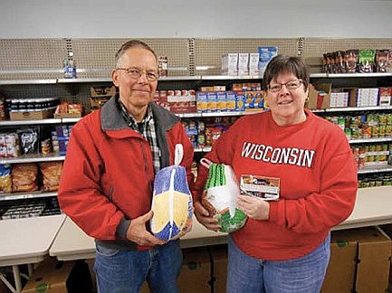 Rhinelander GM supports pantry