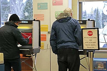A resounding 'yes': Voters overwhelmingly approve Rhinelander school referendum