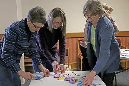 Library introduces Crafternoon program 