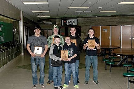 JWMS wrestling hands out awards