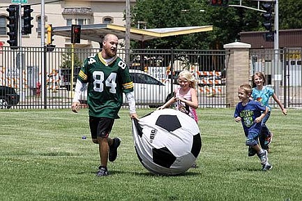 Photos: Packers Tailgate Tour 
