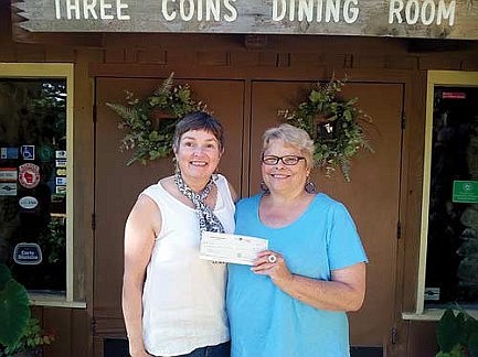 Holiday Acres donates proceeds  from 'Dine out for ArtStart'