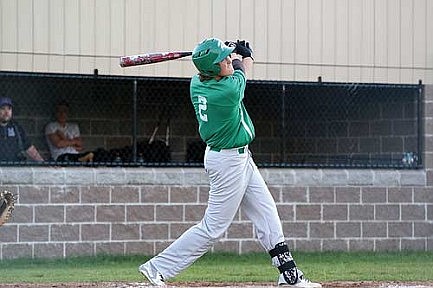 Rebels get best of Graveen, Mosinee in GNLC&#8200;showdown