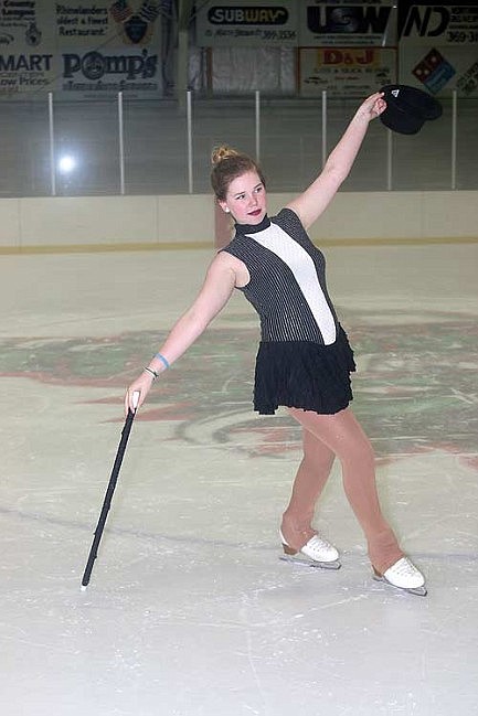 Rhinelander's Peitsch to compete in ISI figure skating competition