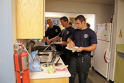 Expera treats public safety workers to 'thank you' meal