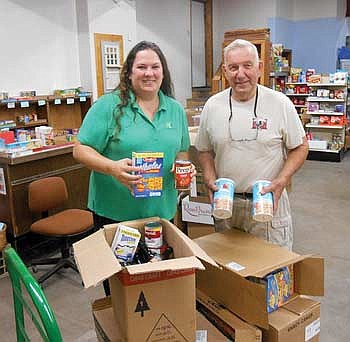Dollar tree supports local food pantry