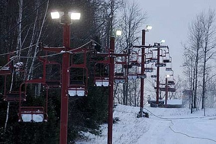 4-H sponsoring 'Learn to ski' day at  Camp 10