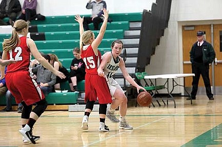 Inconsistent Hodags fall to Rapids 53-35