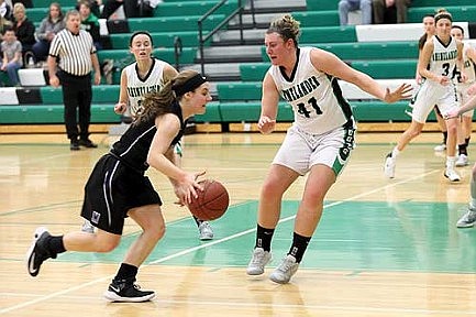 Lady Hodags brush off seeding snub, beat Mosinee 59-38