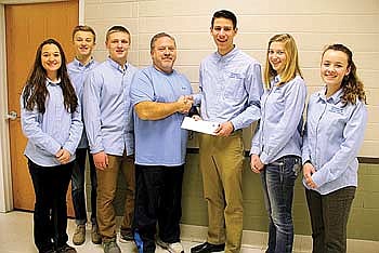 FBLA/DECA Miracle Minute nets $281