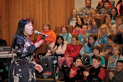 Arts Midwest World Fest comes to a close with Anda Union performance