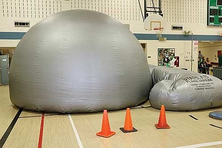 Stargazing indoors: Central students explore constellations
