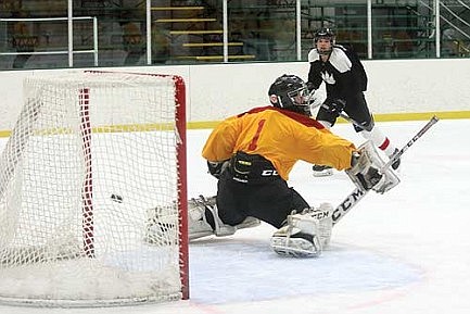 Photos: Hodags &&#8200;T-Birds hook up in summer hockey