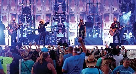 Cheers to 40 years: Hodag fans celebrate milestone