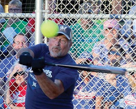 Snowhawks snap losing skid
