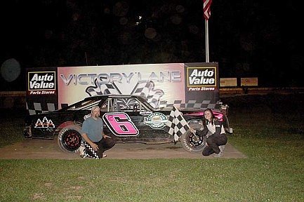 Isabelle Valeria captures first Eagle River Speedway win
