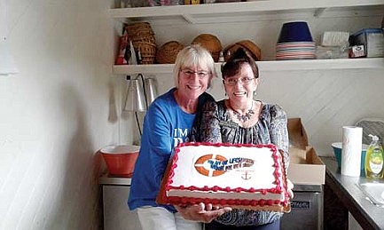 Senior volunteers treated to Wisconsin River cruise