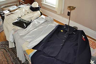 WAVES uniforms donated to Rhinelander Historical Society Museum