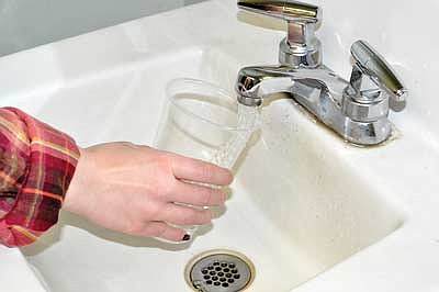 8 reasons to drink more water