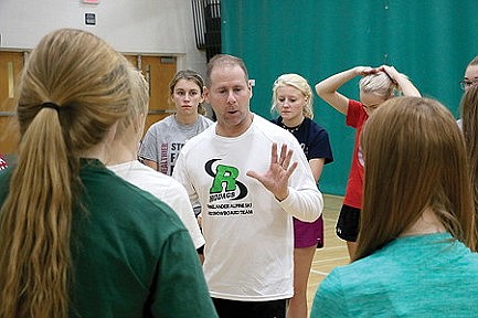 Alpine skiers get head start on winter practice
