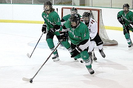 Hodag hockey powers past Medford 4-1