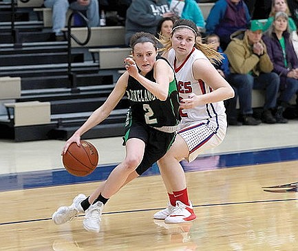 Lady Hodags race by Pines 69-47