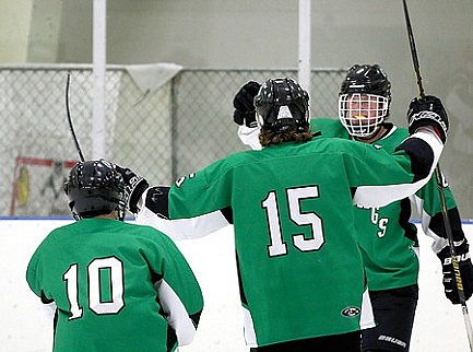Hockey: Hodags snap 7-game skid, win East/Merrill tourney