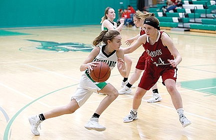 Girls' hoops: Crandon clobbers lifeless Hodags 52-36