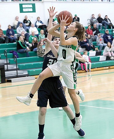 Lady Hodags handle Waupaca in tournament opener
