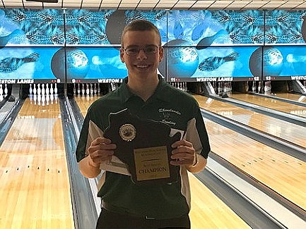 Rhinelander's Bloomquist wins state high school bowling championship
