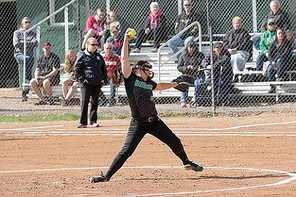 Mosinee hits Hodags hard in softball sweep 