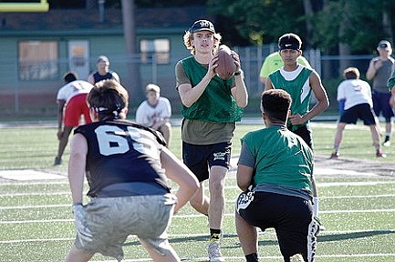 Photos: 7-on-7 football 