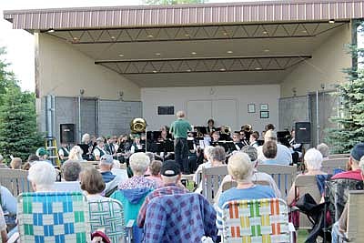 Concerts on the Riverwalk begin